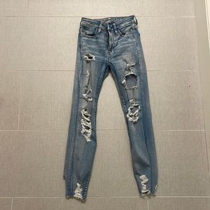 Super Stretch X American Eagle Jeans with rips